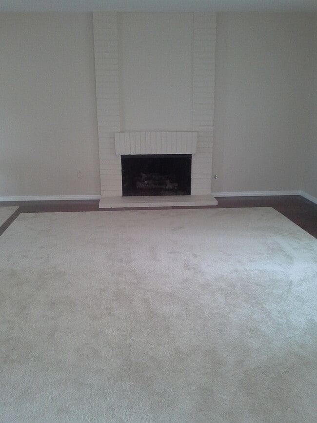 Building Photo - Classic 4Br/2Ba Single Level Home in Rancho Bernardo