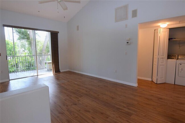 Building Photo - 8355 Glen Rose Way