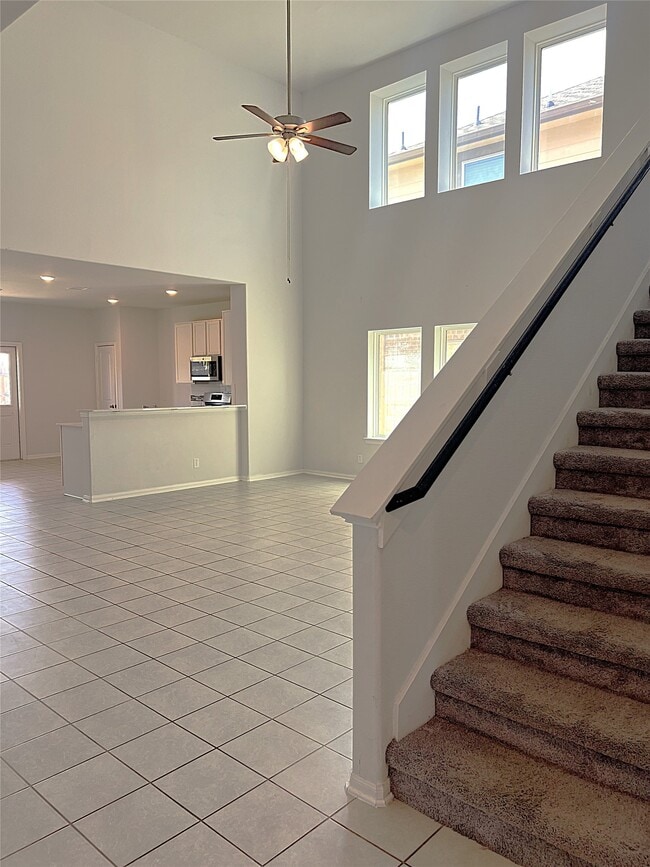Building Photo - 14302 Beach Pine Trail