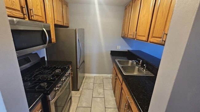 Building Photo - 4014 193rd St