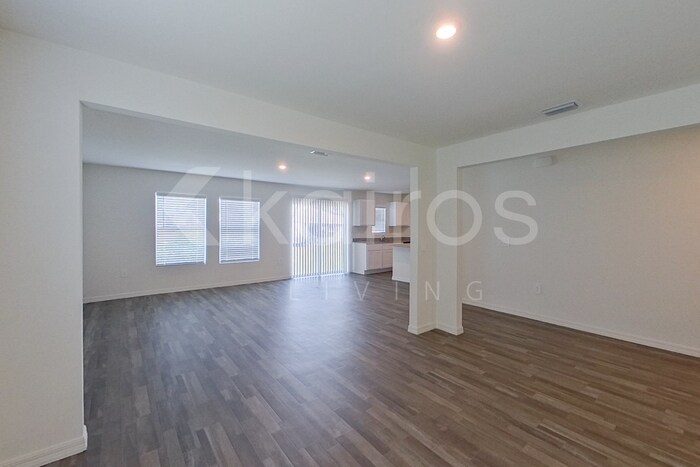 Building Photo - 4020 Garden Blvd