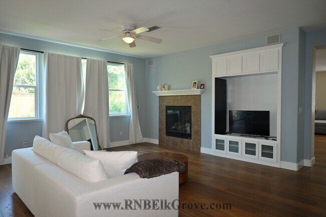 Building Photo - 5 Bedroom Home in Elk Grove! - Resident Benefit Package Property