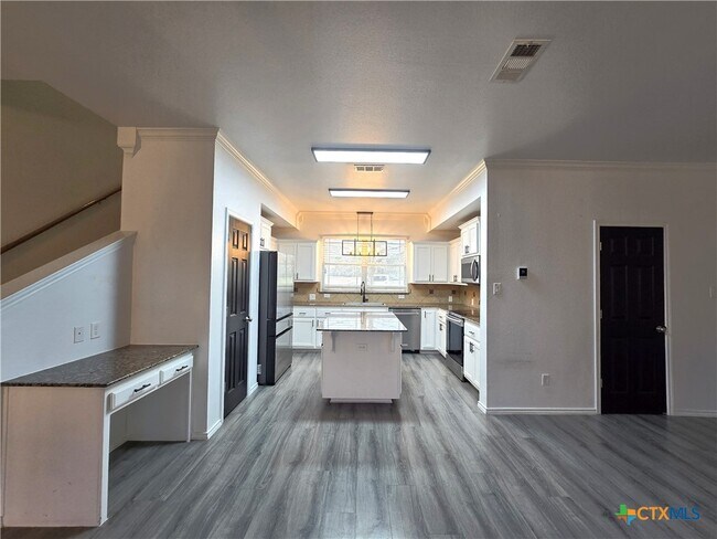 Building Photo - 1518 Indian Camp Trail