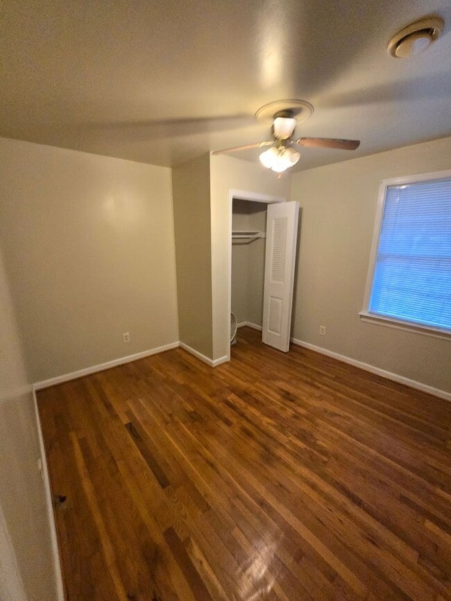 Building Photo - 3 BR House in S. Chesterfield - Available Now!