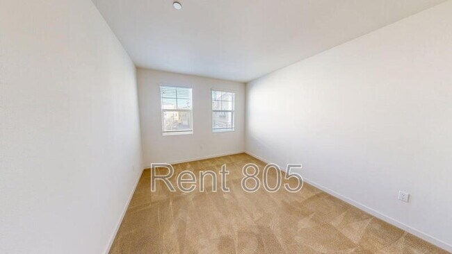 Building Photo - 561 Winchester Dr