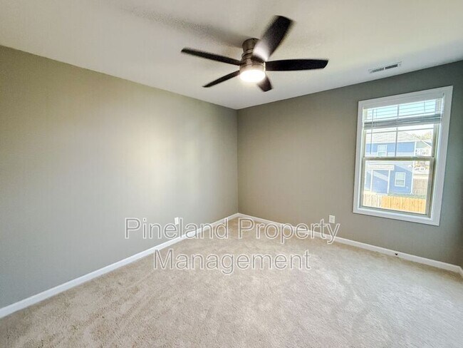 Building Photo - 268 Chatfield Dr.