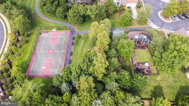 Building Photo - 3873 Billberry Dr