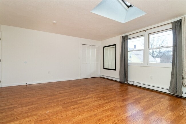 Building Photo - 82 Glendower Rd