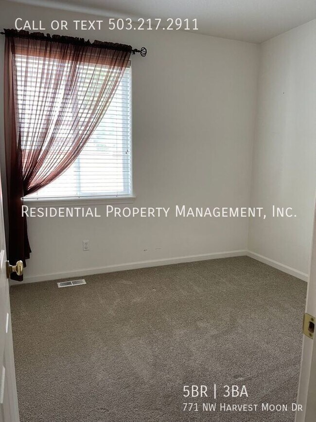 Building Photo - Alderbrook Neighborhood Home is located in...