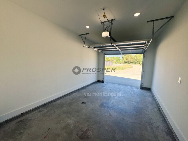 Building Photo - 4056 Parris Bridge Rd