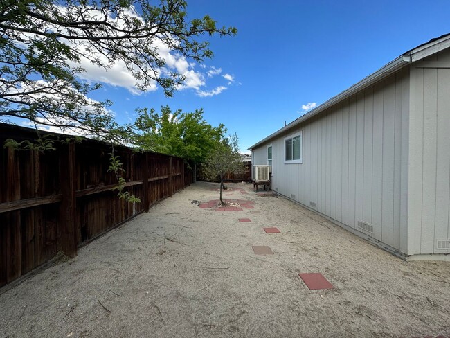 Building Photo - Cul De Sac home in Sparks!