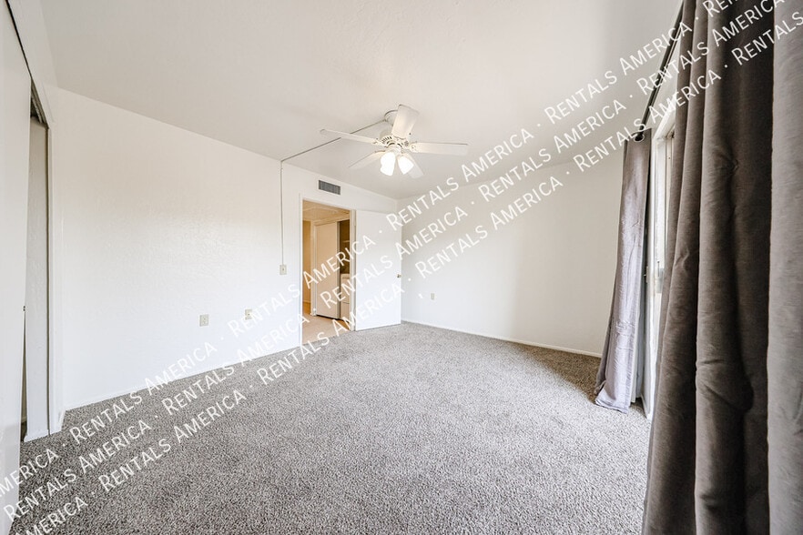 Building Photo - 12221 W Bell Rd