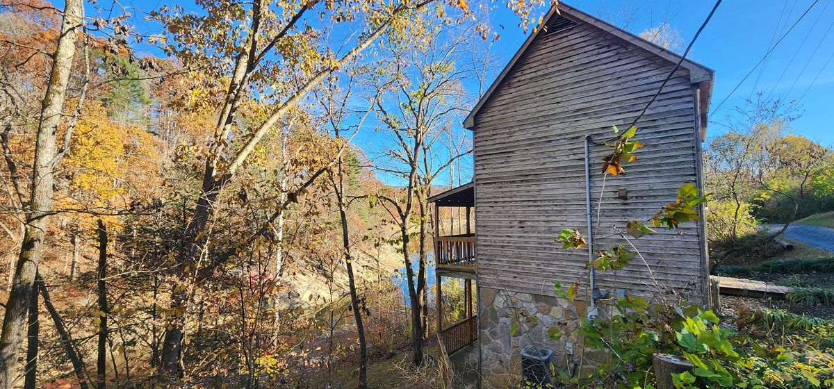 Building Photo - 22089 Parks Mill Rd