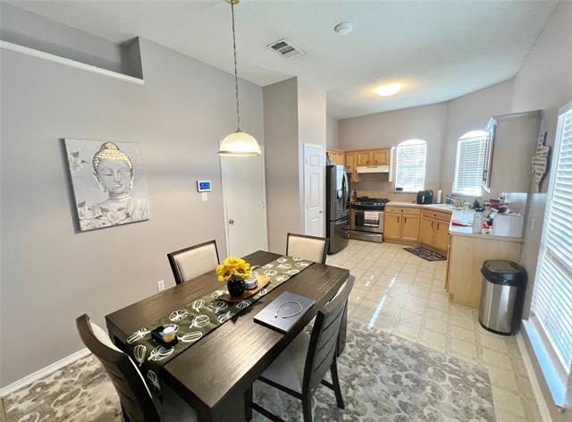 Building Photo - 112 Walnut Ln