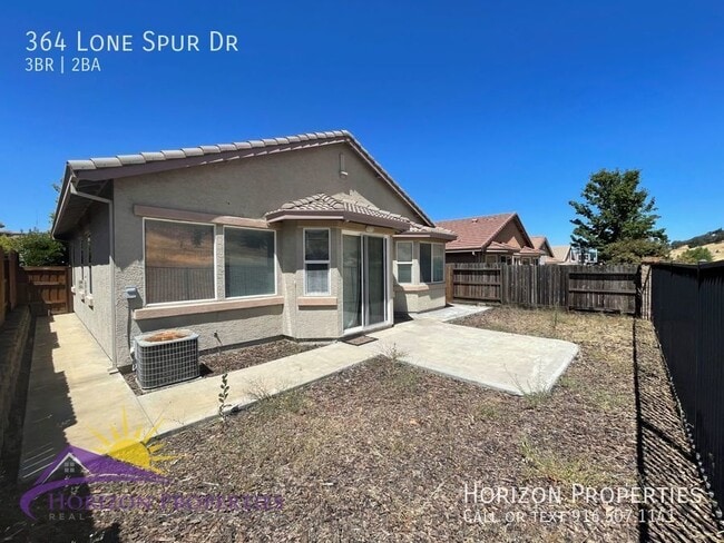 Building Photo - 364 Lone Spur Dr