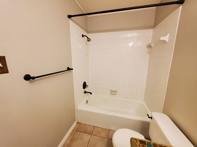 Building Photo - Lin Properties (7806 Topawa Cv)