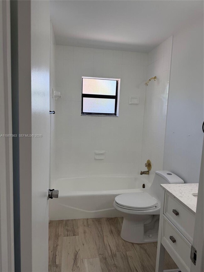 Building Photo - 1419 Yellowthroat St