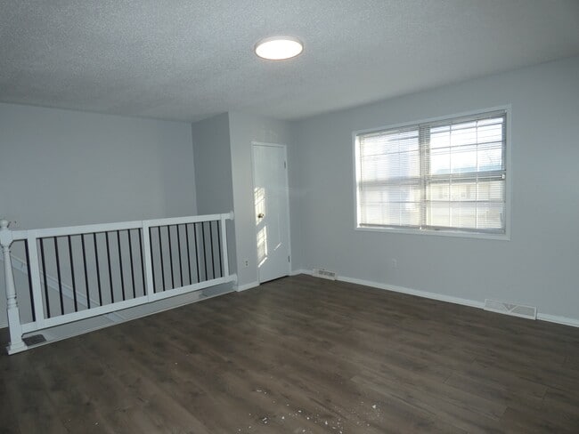 Building Photo - 5220 NE 57th St