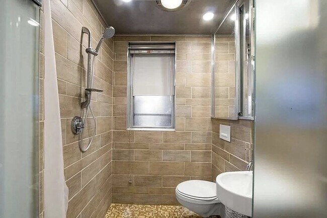 Building Photo - 583 Massachusetts Ave