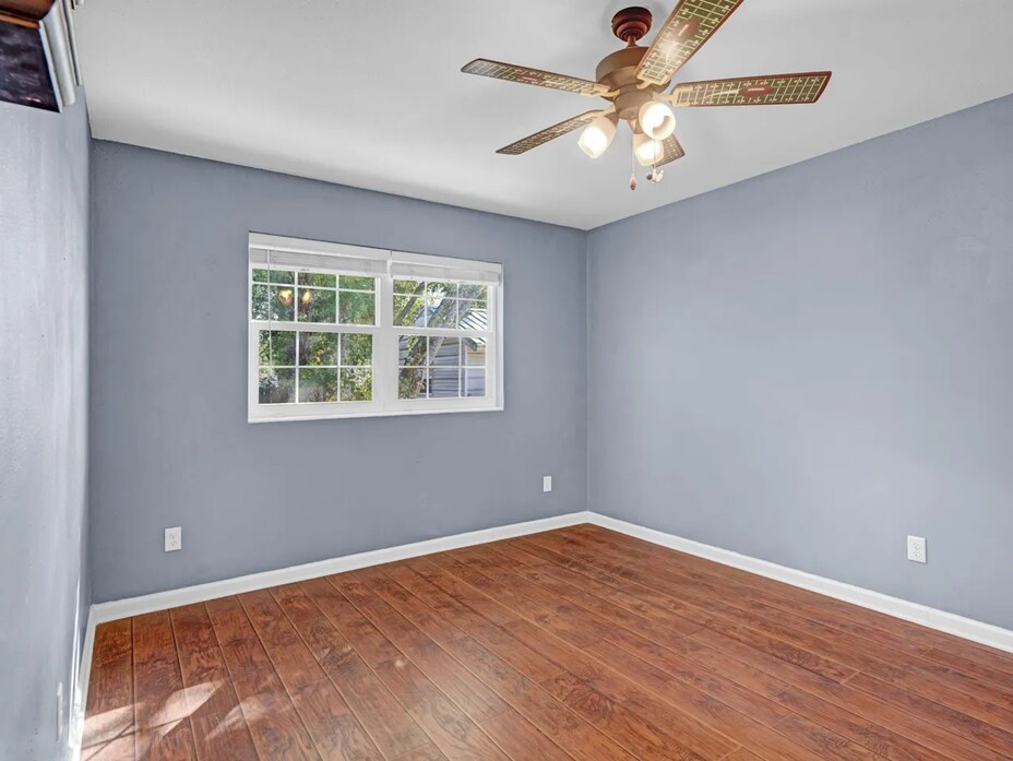 Building Photo - 40 Sharilyn Dr