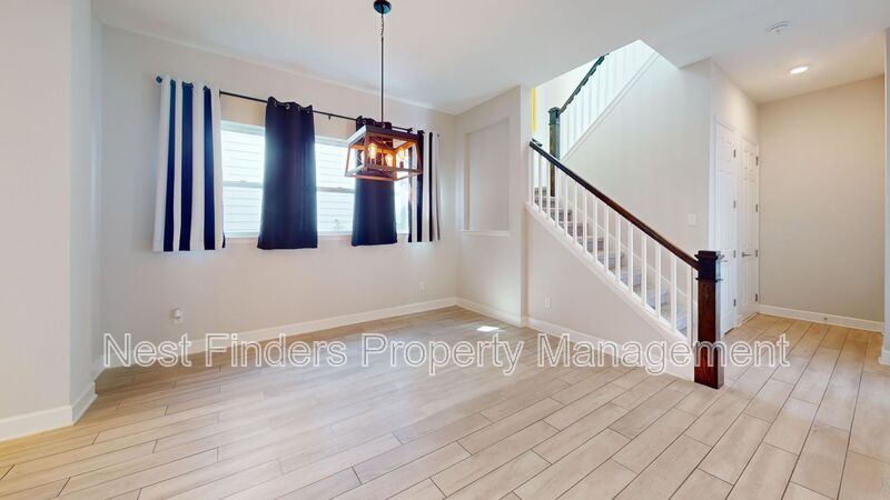 Building Photo - 202 Ashbury St