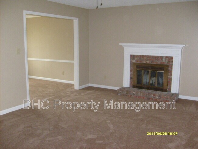 Building Photo - 3142 Ashbury Ln
