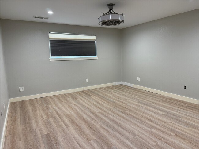 Building Photo - 3206 Hazy Park Dr
