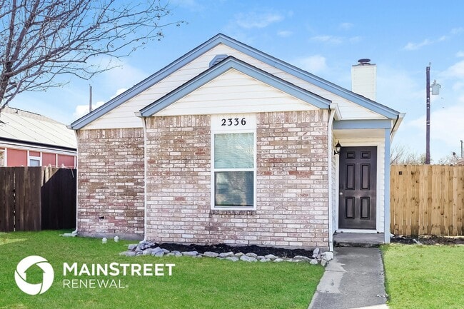 Building Photo - 2336 Markland St