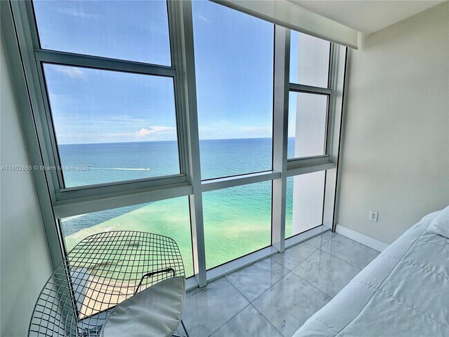 Building Photo - 18201 Collins Ave
