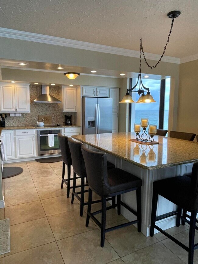 Building Photo - 3009 S Ocean Blvd