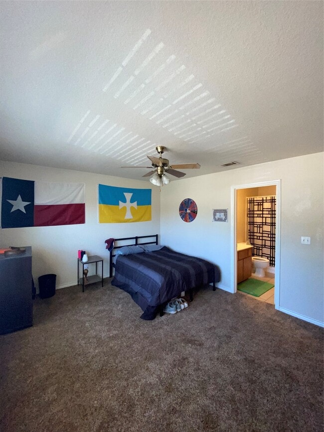 Building Photo - 150 Sendero Dr
