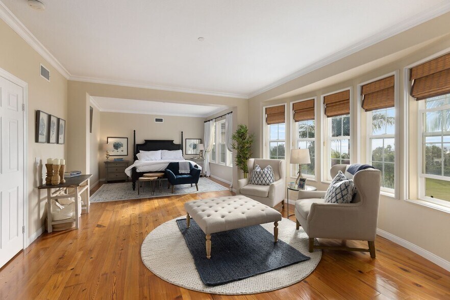 Building Photo - 414 Camino Bandera