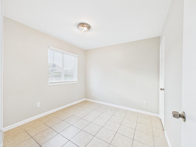 Building Photo - 12642 Ashford Meadow Dr