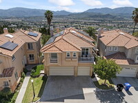Building Photo - "Experience Luxurious Living: Spacious 5-B...