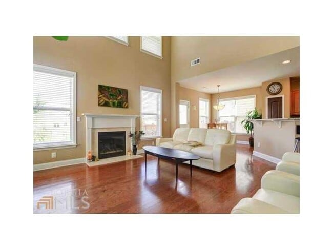 Building Photo - 5620 Falls Landing Dr