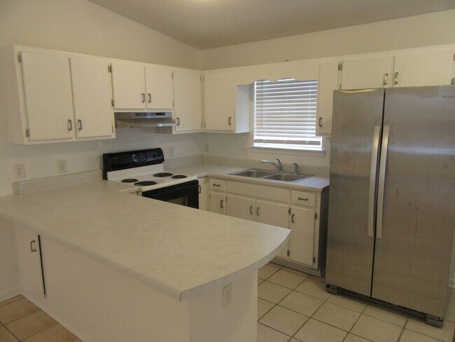 Building Photo - 5111 Flint Ave