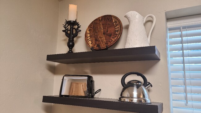 Building Photo - 351 N Main St