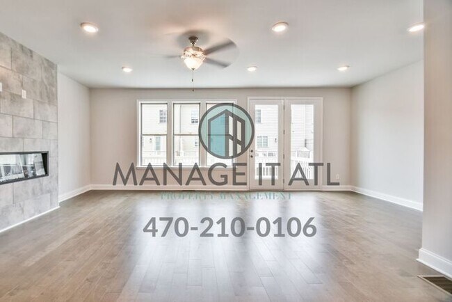 Building Photo - Great location! Elegant Townhome in Doraville