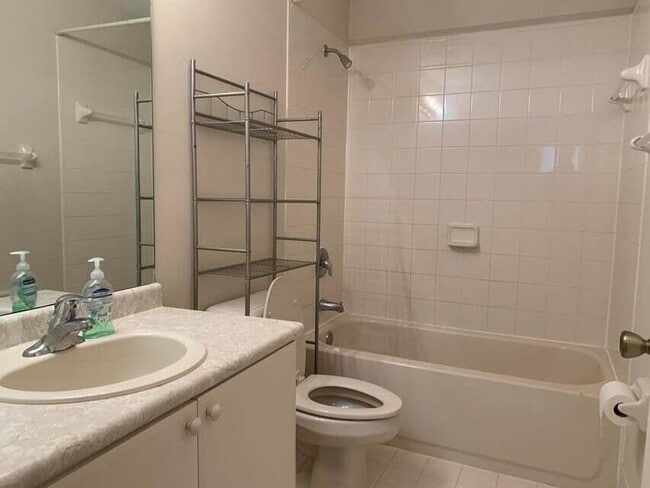 Building Photo - 3507 Shoma Dr