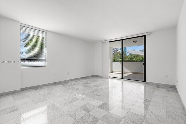 Building Photo - 5845 Collins Ave
