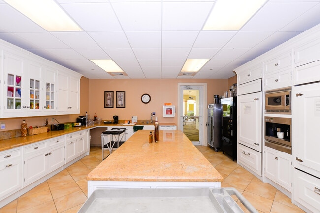 Building Photo - 8108 Carnoustie Pl