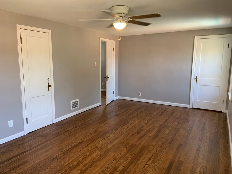 Bedroom 2 - 2050 New Linden Rd