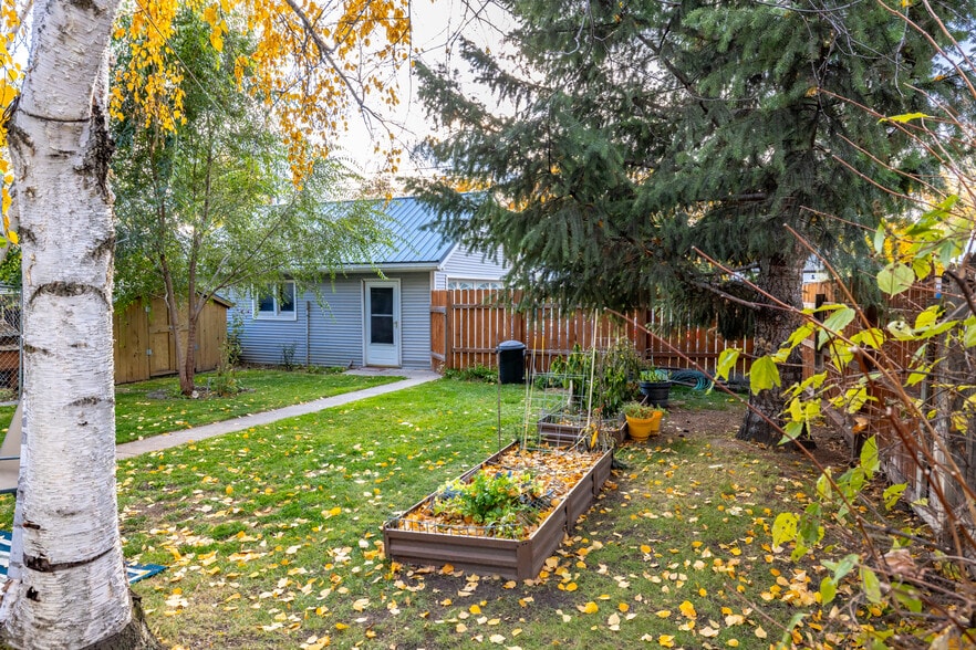 Building Photo - 686 2nd Avenue East N