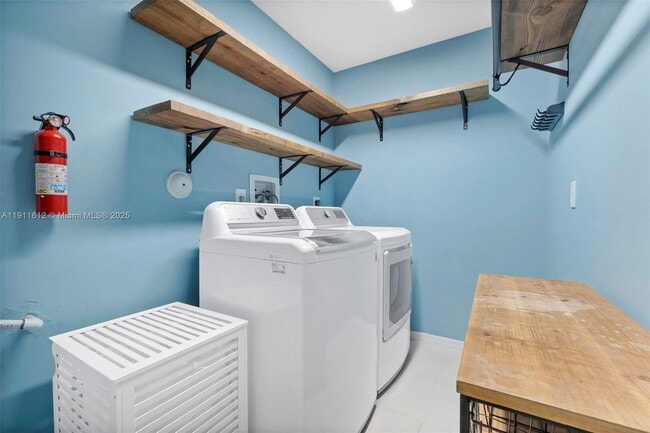 Building Photo - 8442 NW 57th Dr