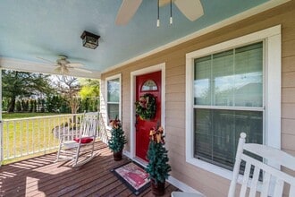 Building Photo - 9500 Mayfield Ave