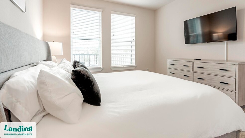 Building Photo - 15950 Chase Hill Blvd