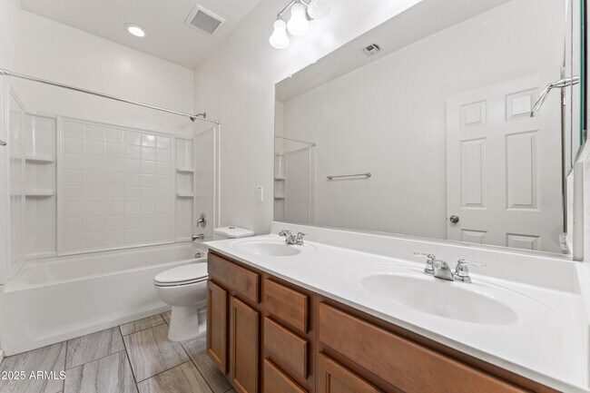 Building Photo - 3881 E Narrowleaf Dr