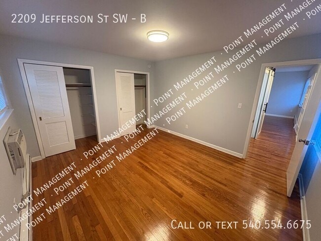 Building Photo - 2209 Jefferson St SW