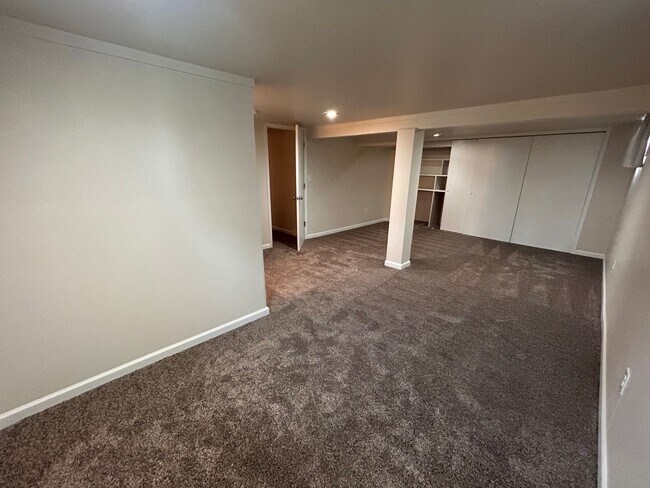 Building Photo - Beautiful 3 Bed, 2 Bath House Near Manito Park on South Hill!