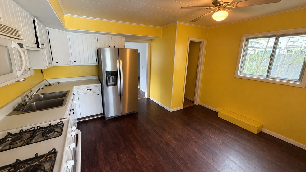 Kitchen with Appliance - 245 Columbia St